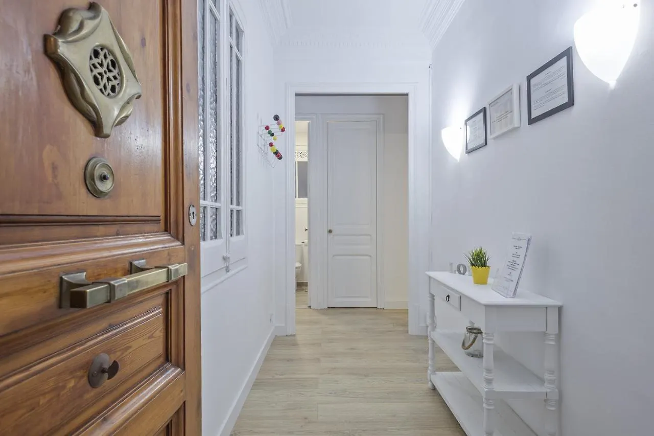 Apartment The White Flats Eixample Hotel Barcelona Spain